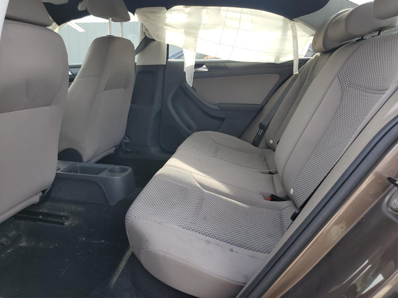 2011 VOLKSWAGEN JETTA