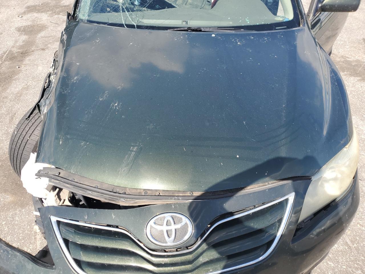 2010 TOYOTA CAMRY