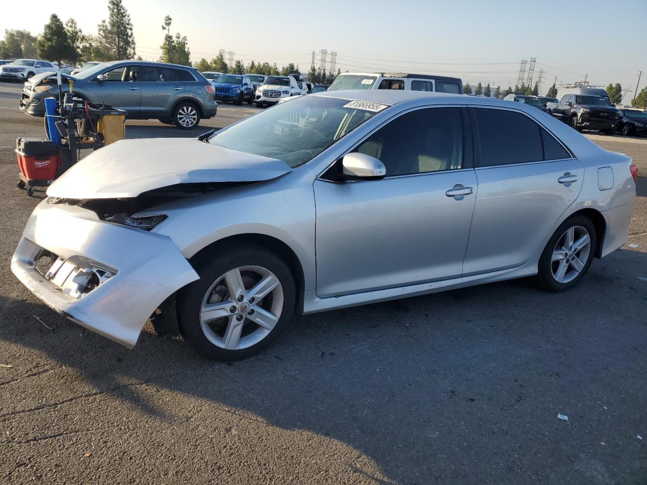 2014 TOYOTA CAMRY
