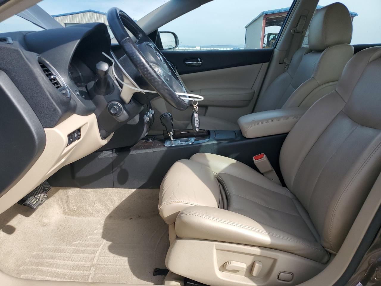 2014 NISSAN Maxima