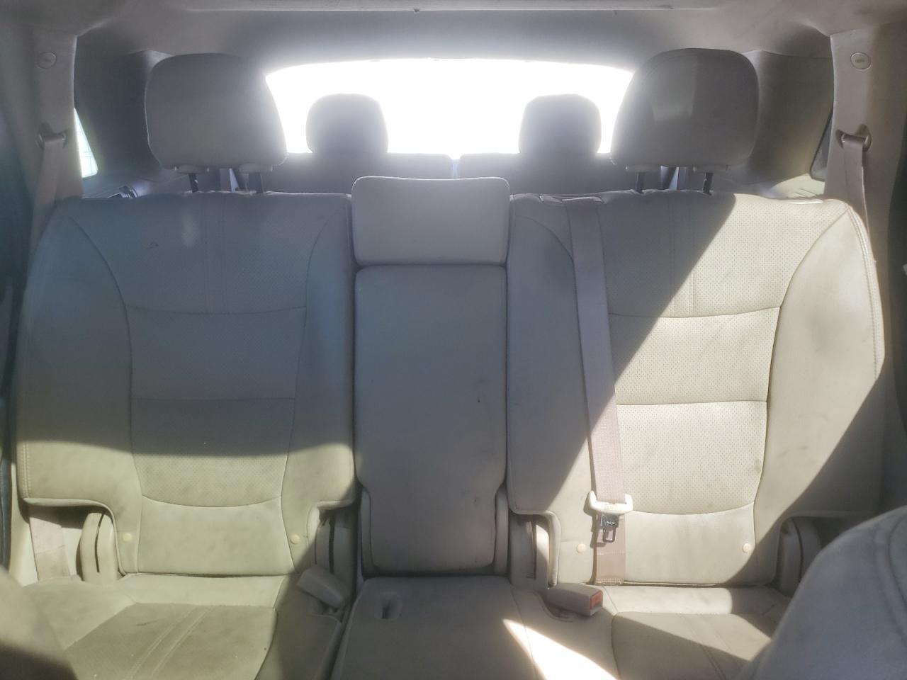 2011 KIA SORENTO