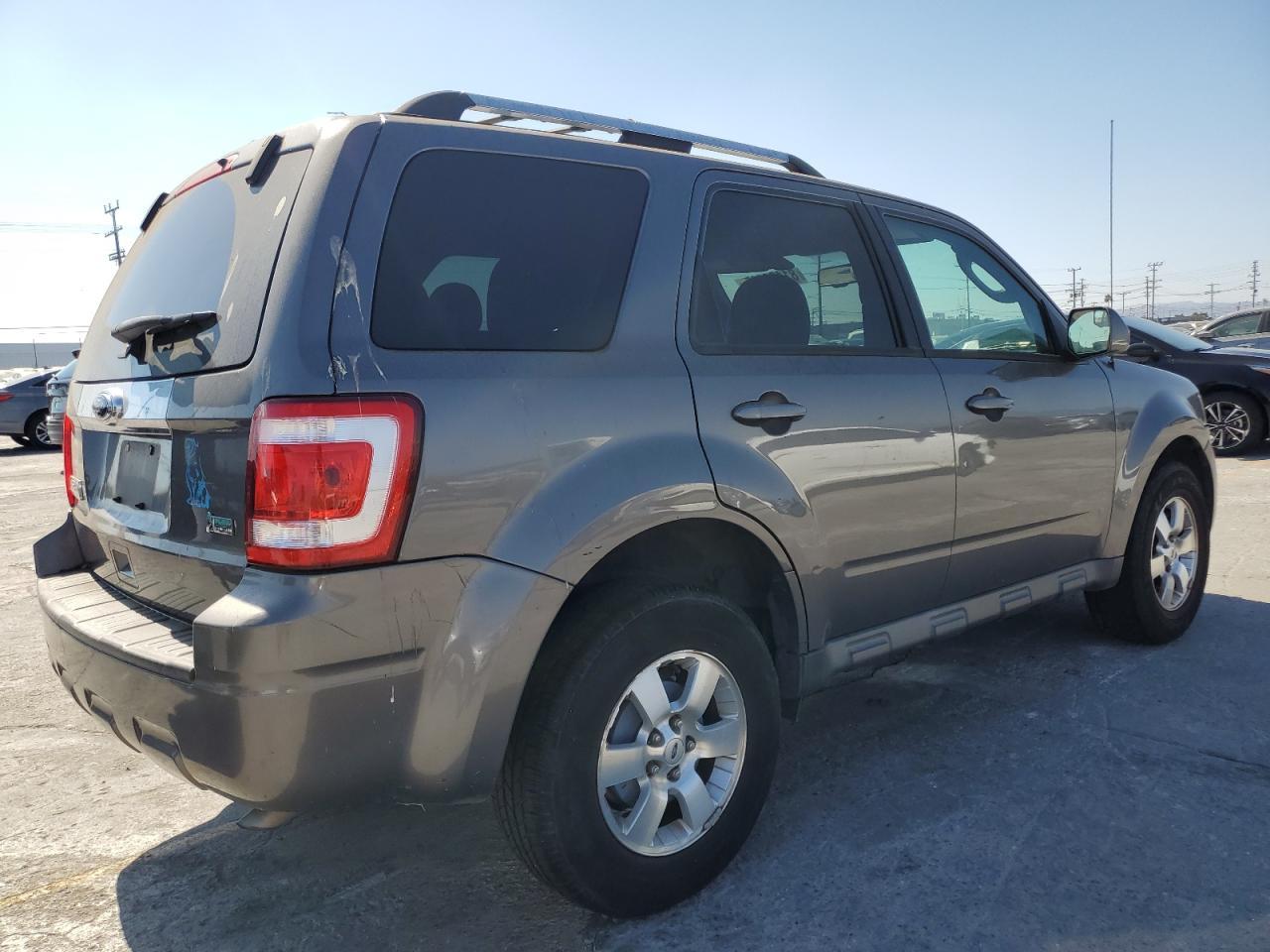 2010 FORD ESCAPE