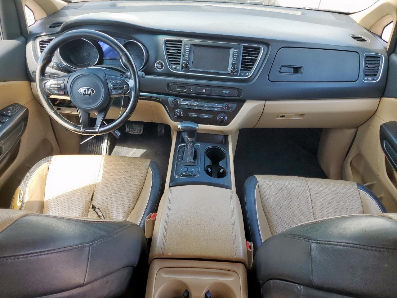 2017 KIA SEDONA