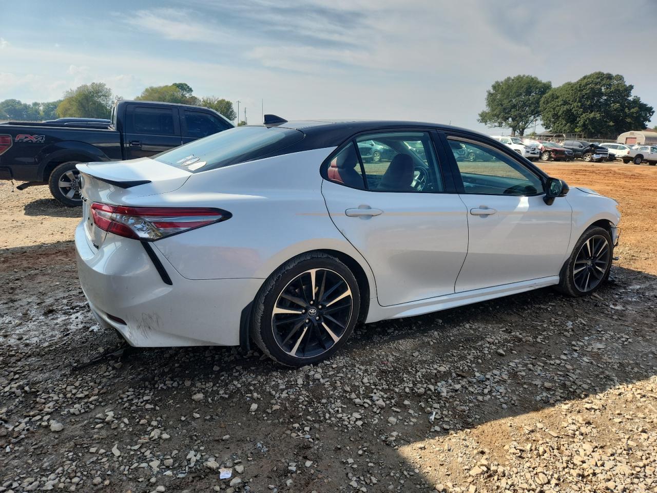 2019 TOYOTA CAMRY
