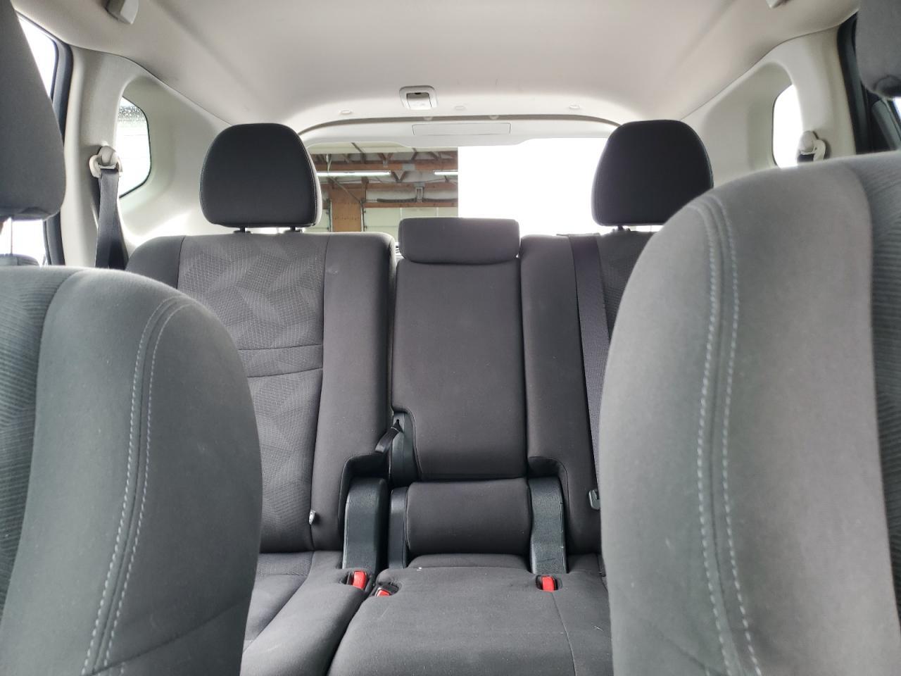 2016 NISSAN ROGUE