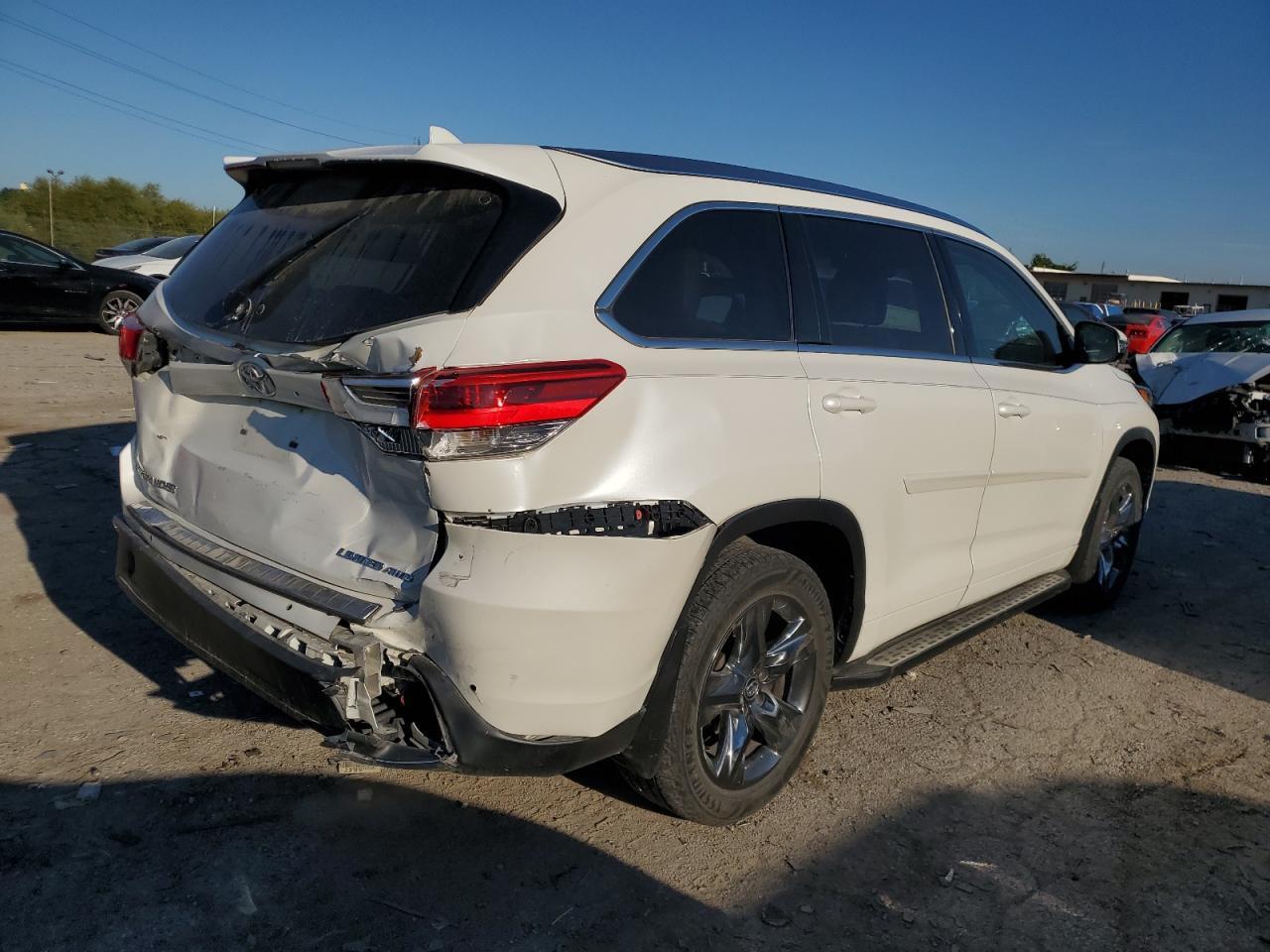 2018 TOYOTA HIGHLANDER