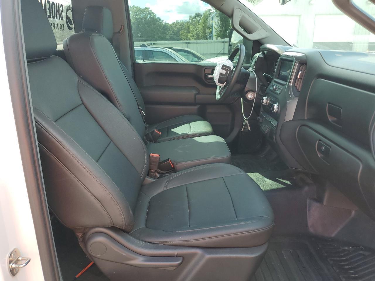 2023 GMC Sierra
