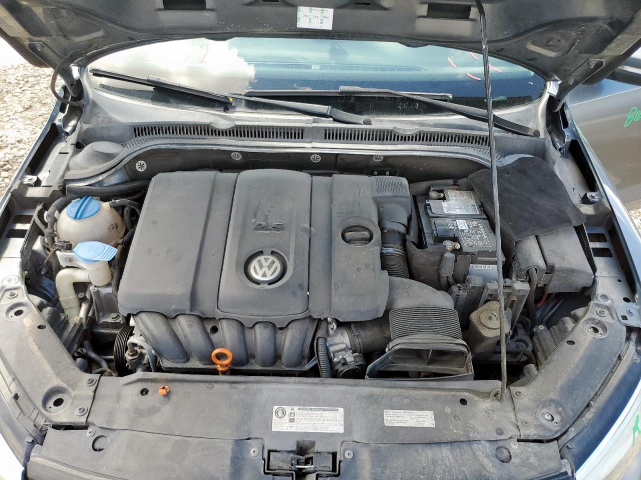 2013 VOLKSWAGEN JETTA