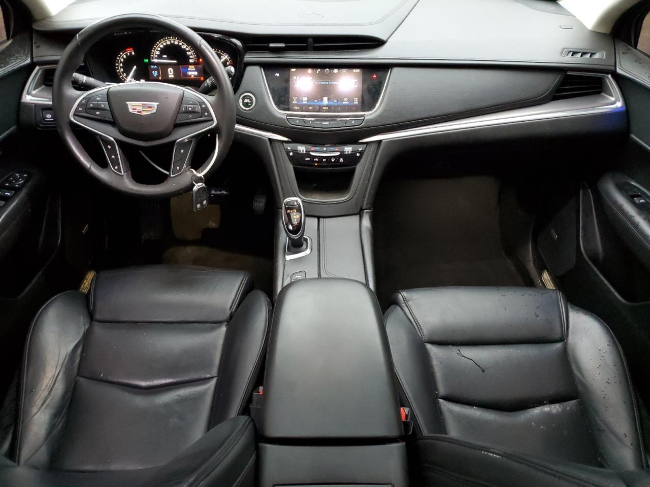 2017 CADILLAC XT5