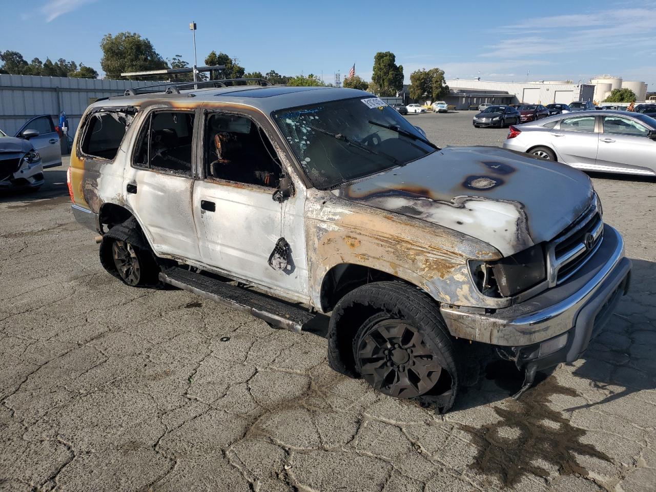 2000 TOYOTA 4Runner