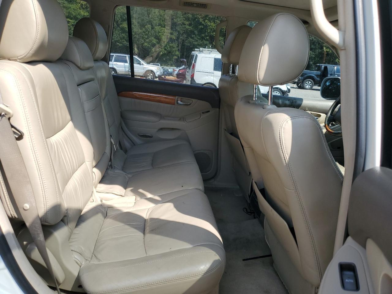 2004 LEXUS Gx 470