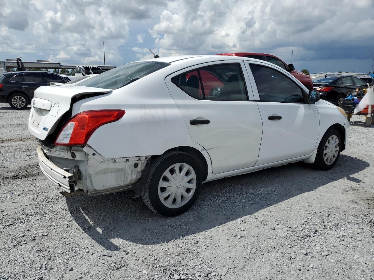2014 NISSAN VERSA