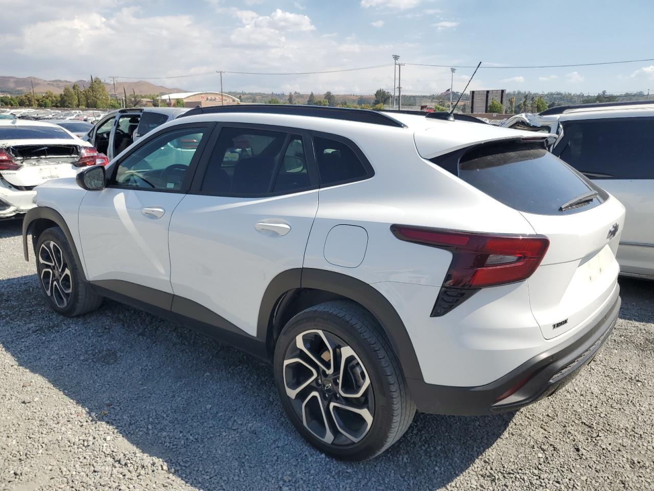 2025 CHEVROLET TRAX