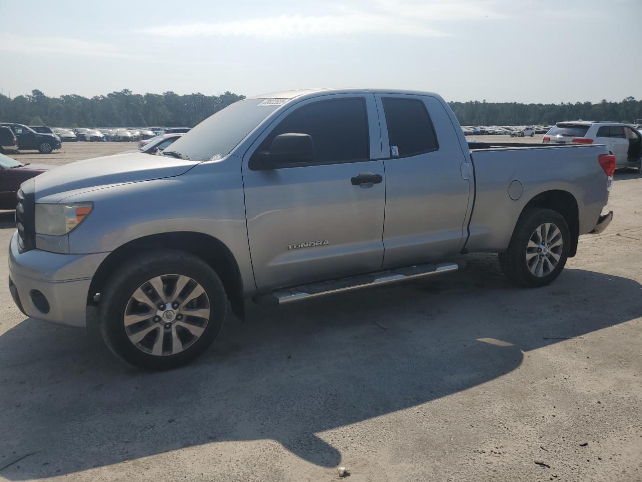 2011 TOYOTA TUNDRA