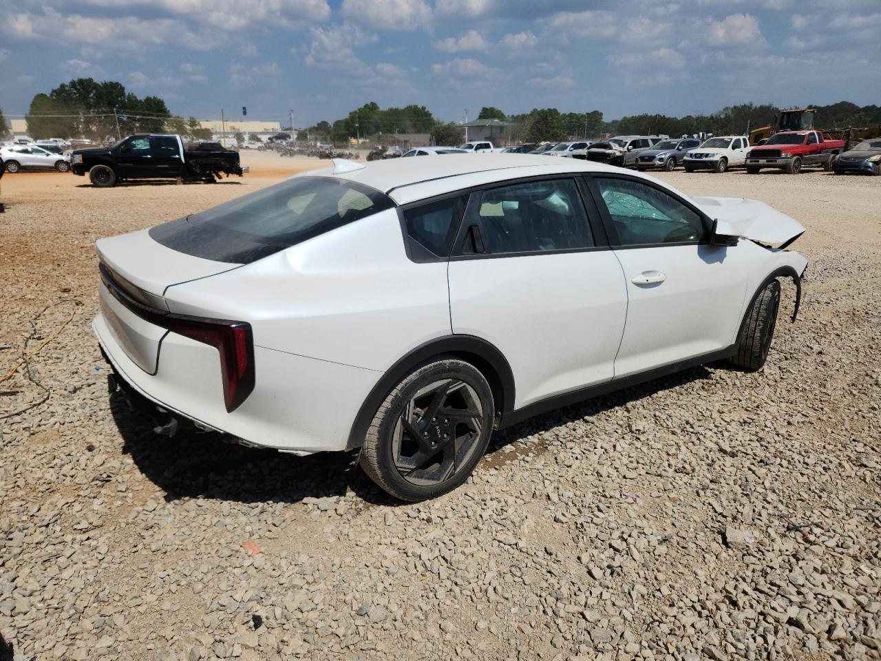 2025 KIA K4