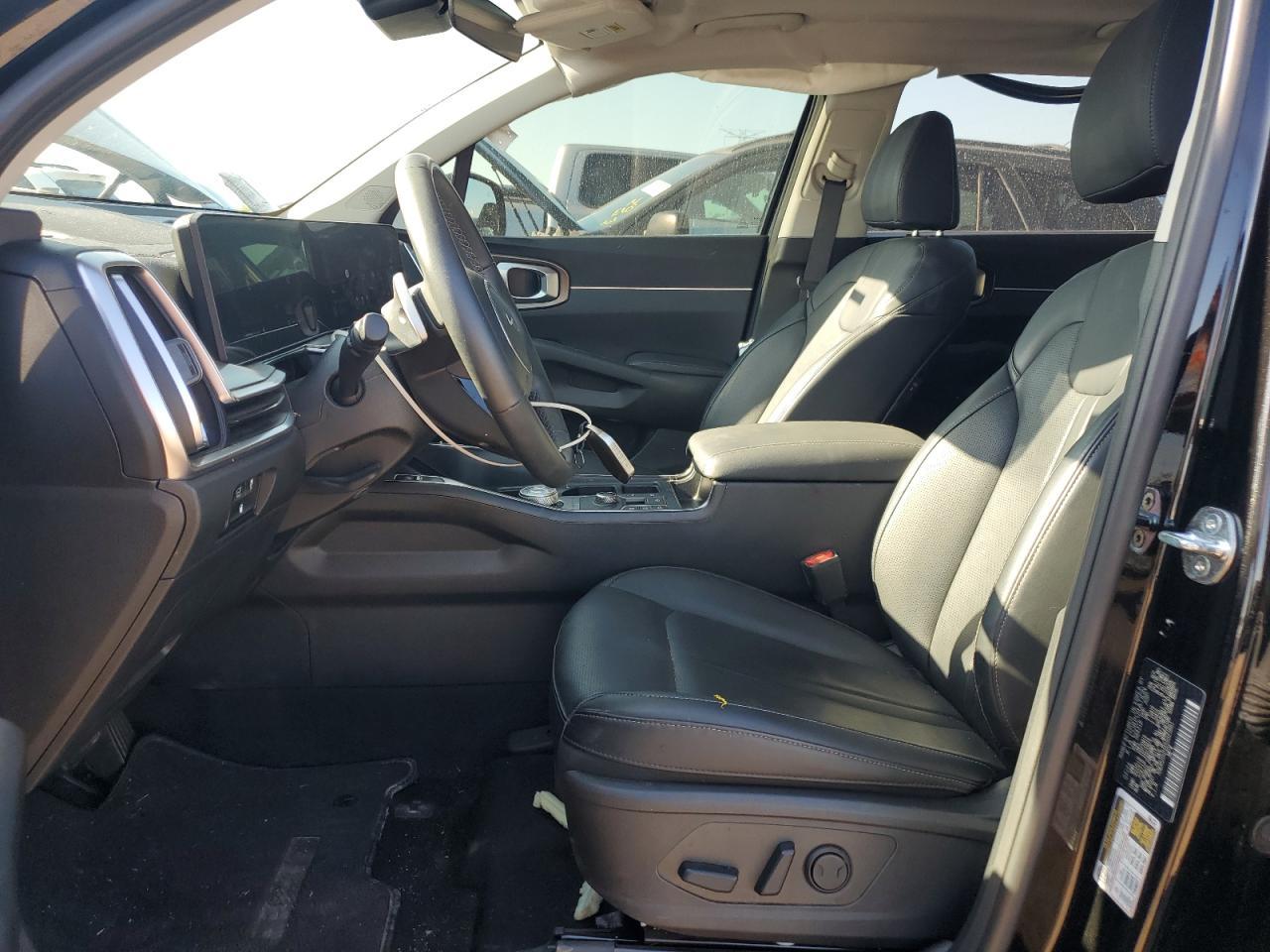 2025 KIA SORENTO