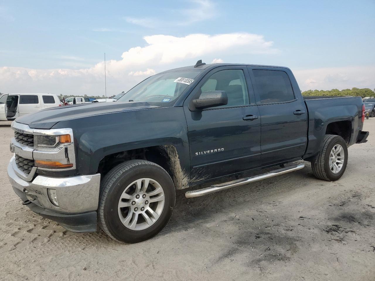2018 CHEVROLET Silverado