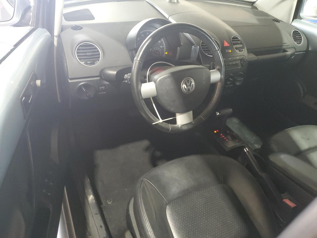2009 VOLKSWAGEN Beetle