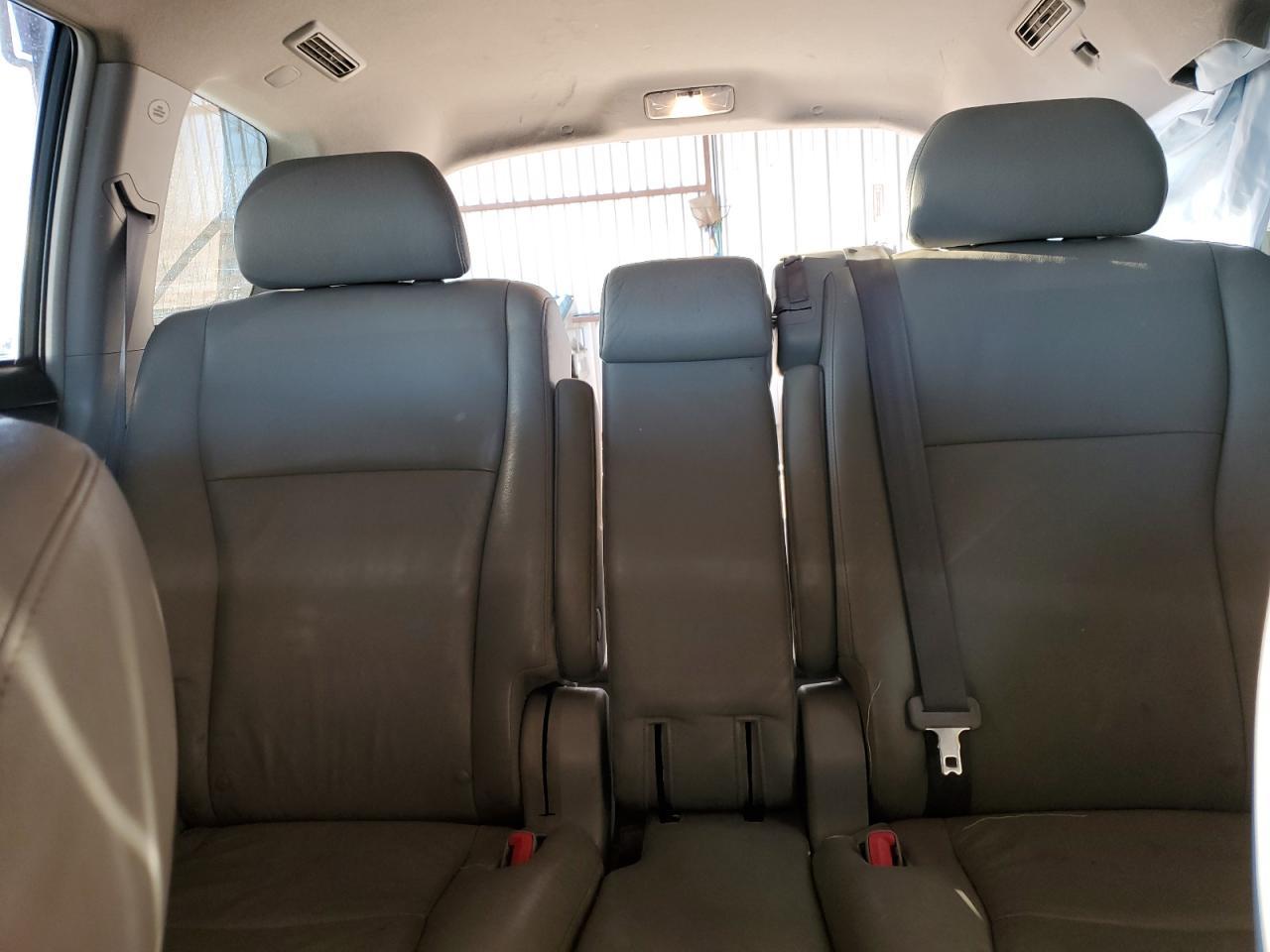 2010 TOYOTA HIGHLANDER
