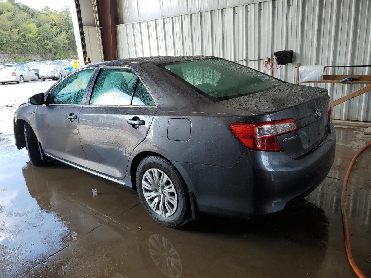 2013 TOYOTA CAMRY