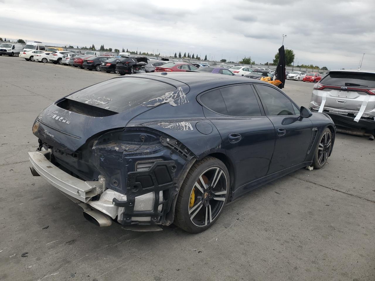 2011 PORSCHE Panamera