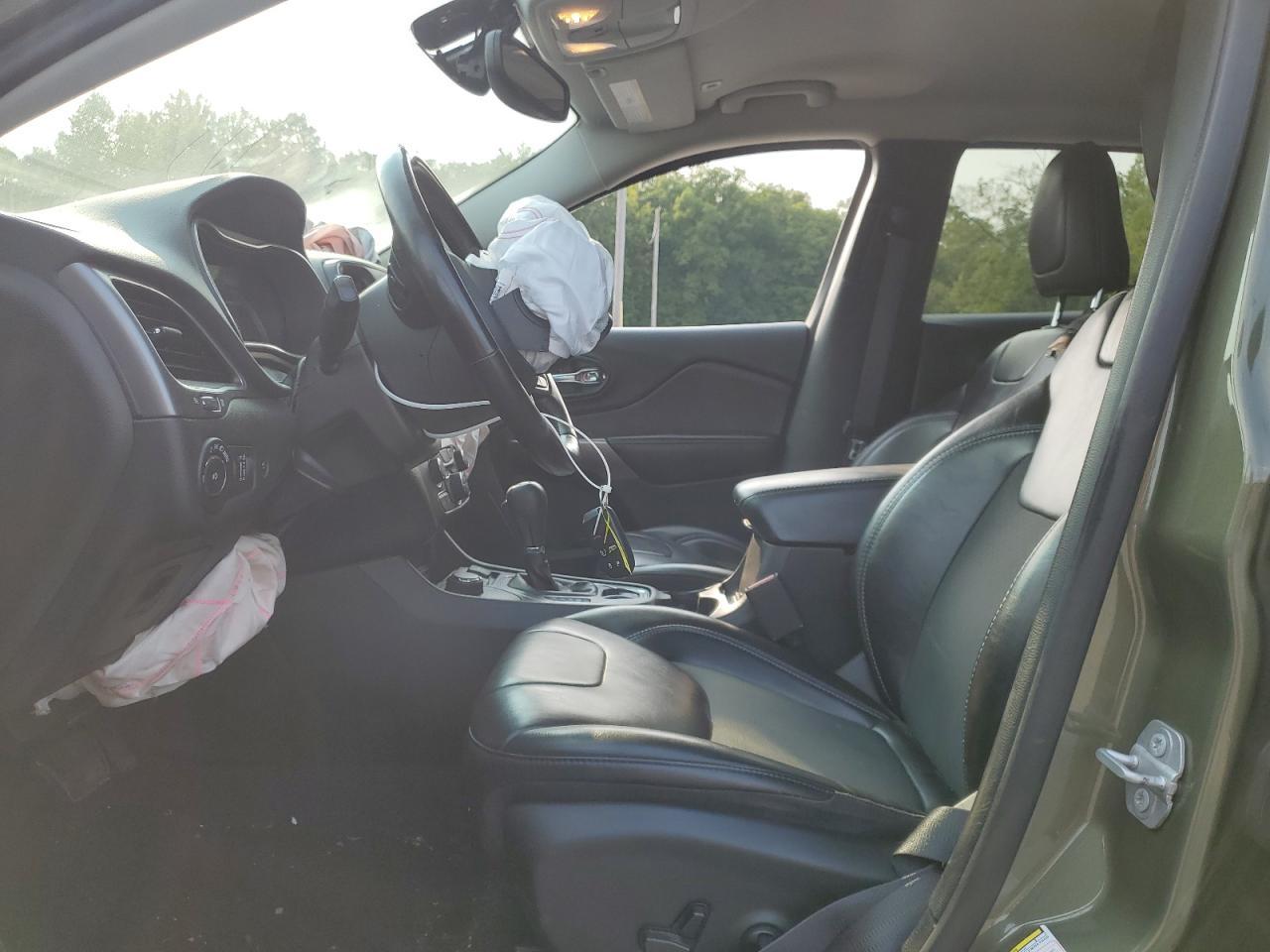 2019 JEEP CHEROKEE