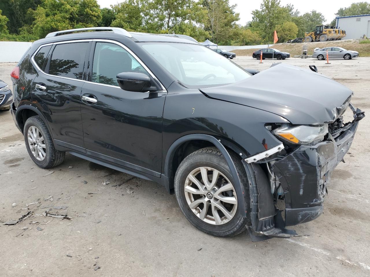 2017 NISSAN ROGUE