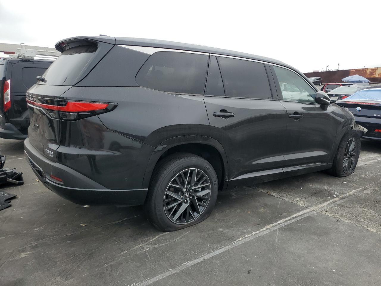 2025 LEXUS Tx