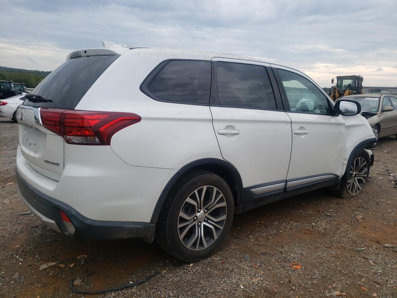 2018 MITSUBISHI outlander