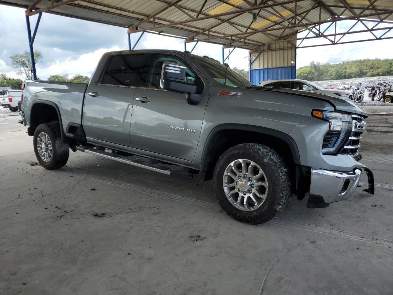 2024 CHEVROLET Silverado