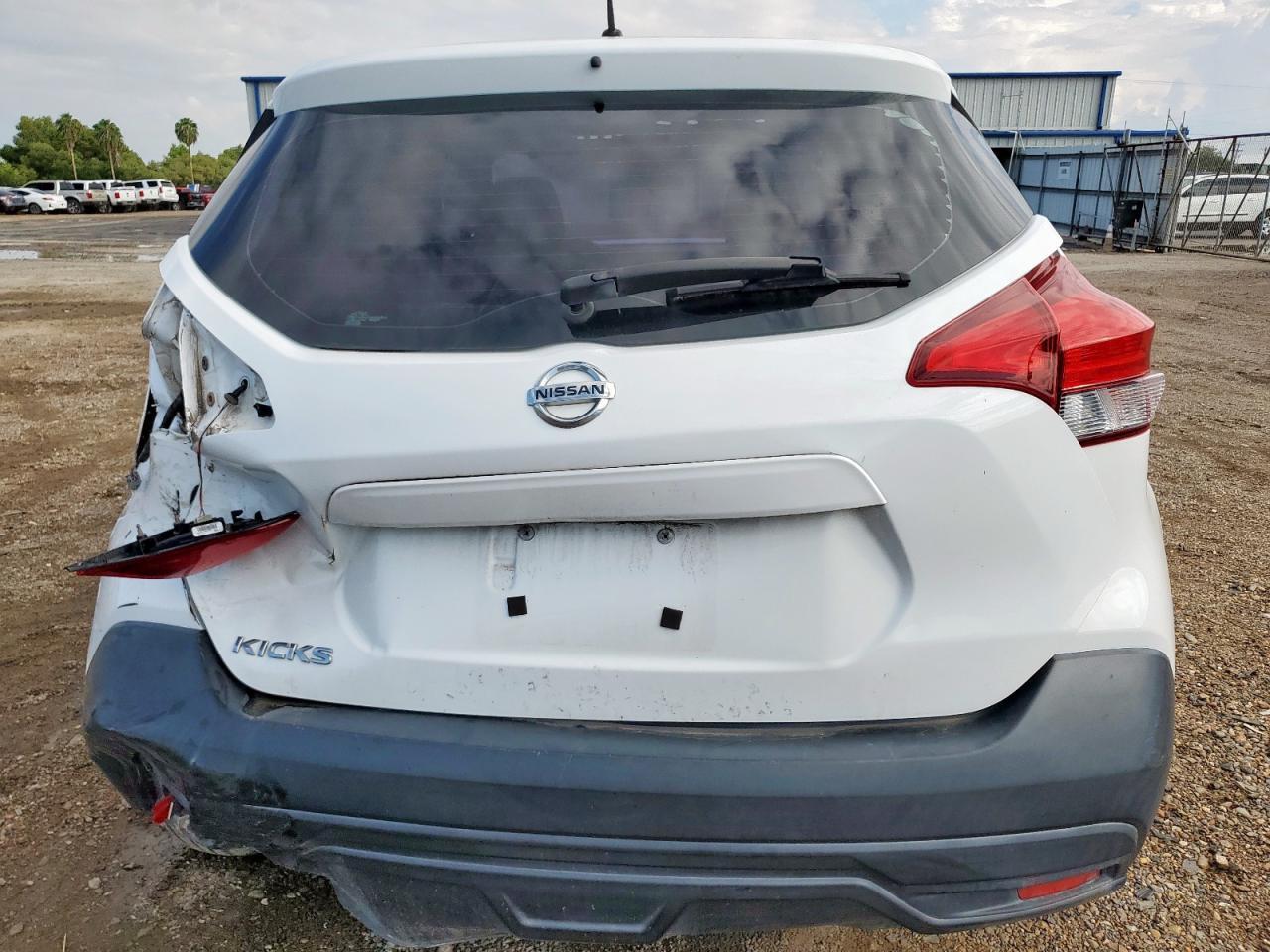 2018 NISSAN KICKS