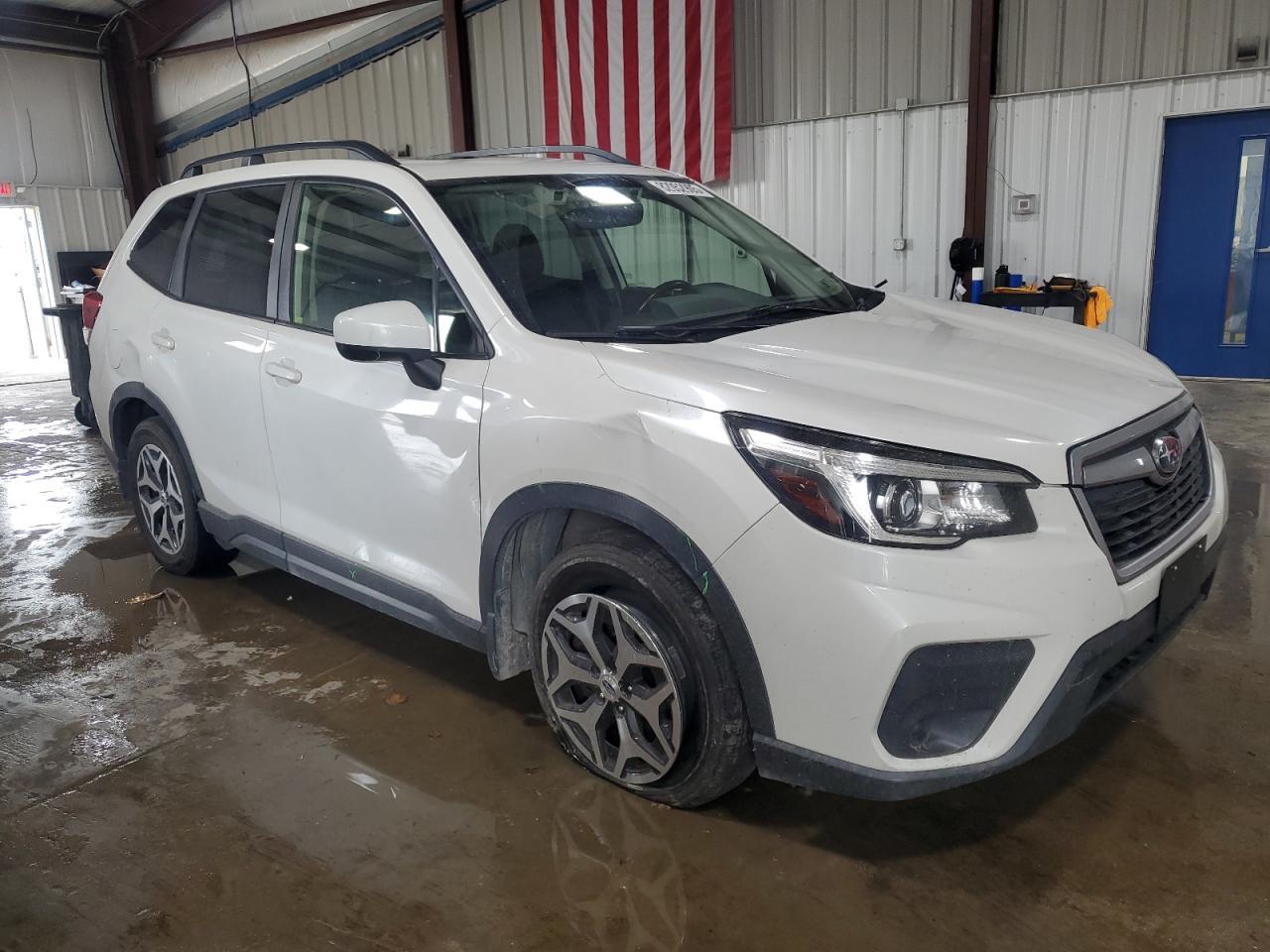 2019 SUBARU FORESTER
