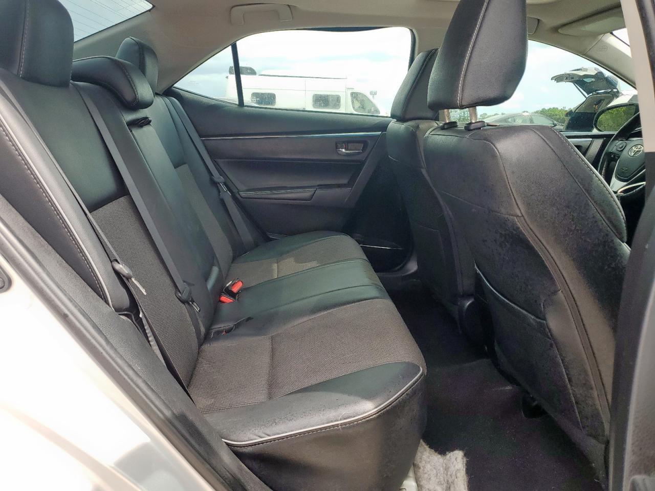 2016 TOYOTA COROLLA