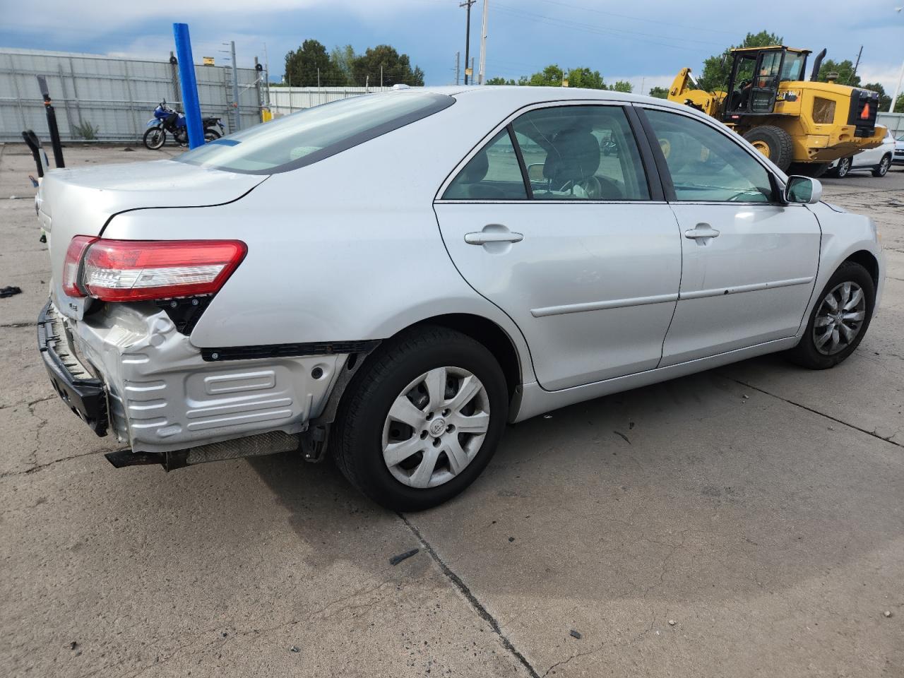 2011 TOYOTA CAMRY
