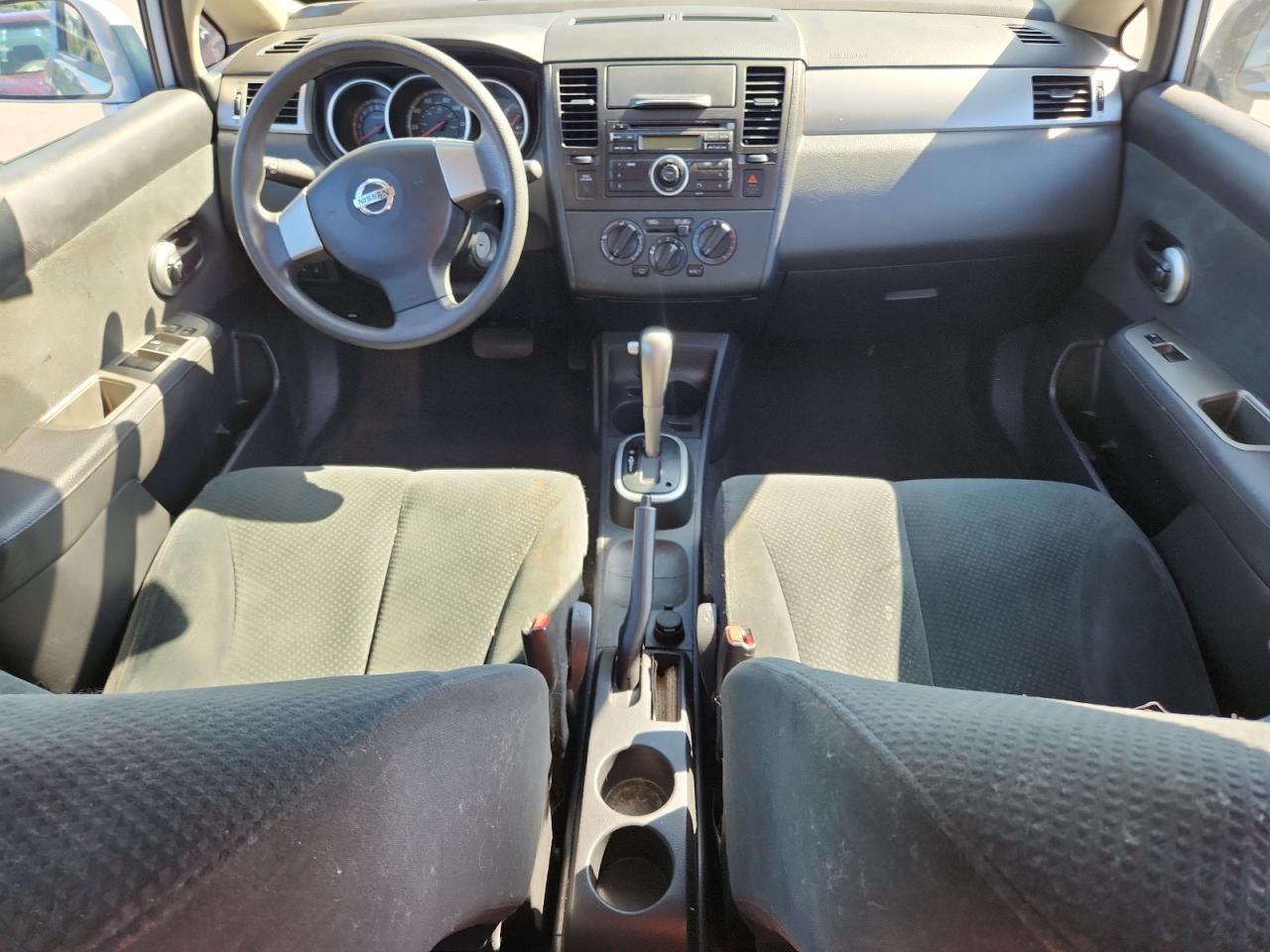 2011 NISSAN VERSA