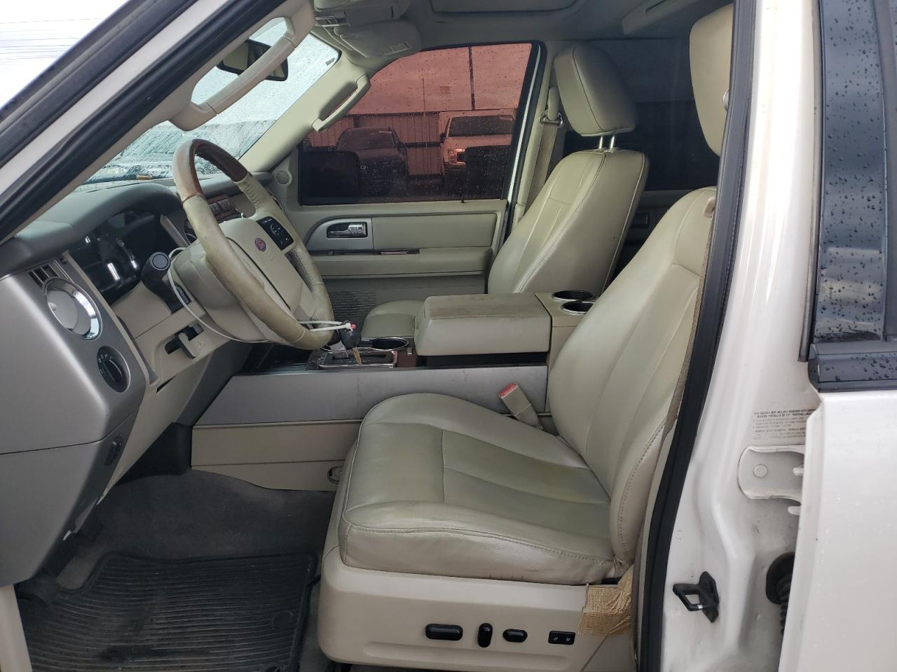 2010 FORD Expedition