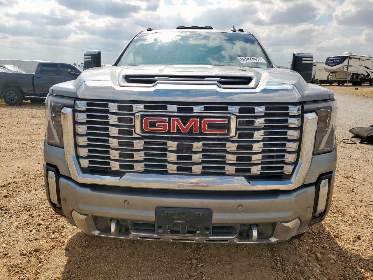 2024 GMC Sierra