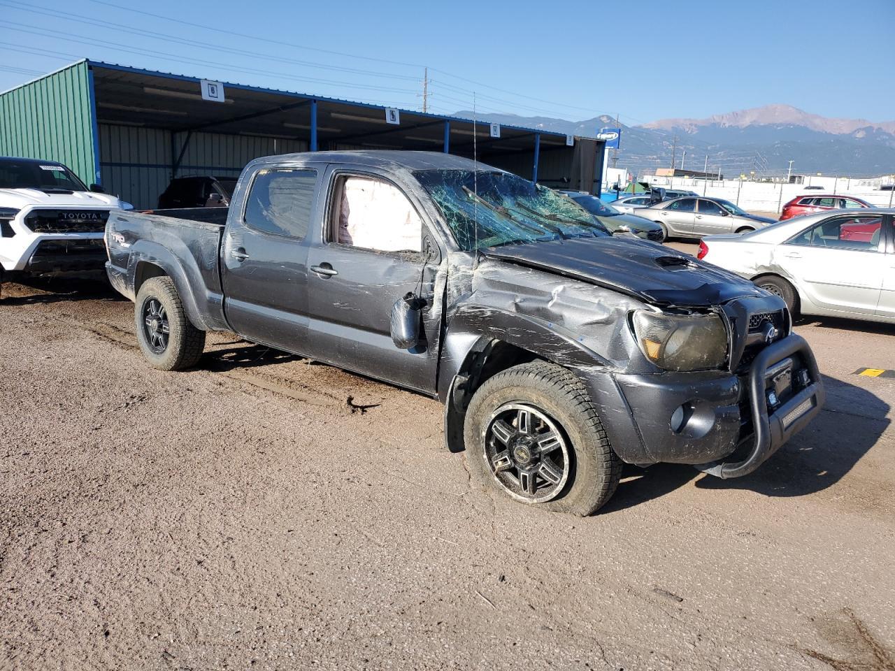 2011 TOYOTA TACOMA