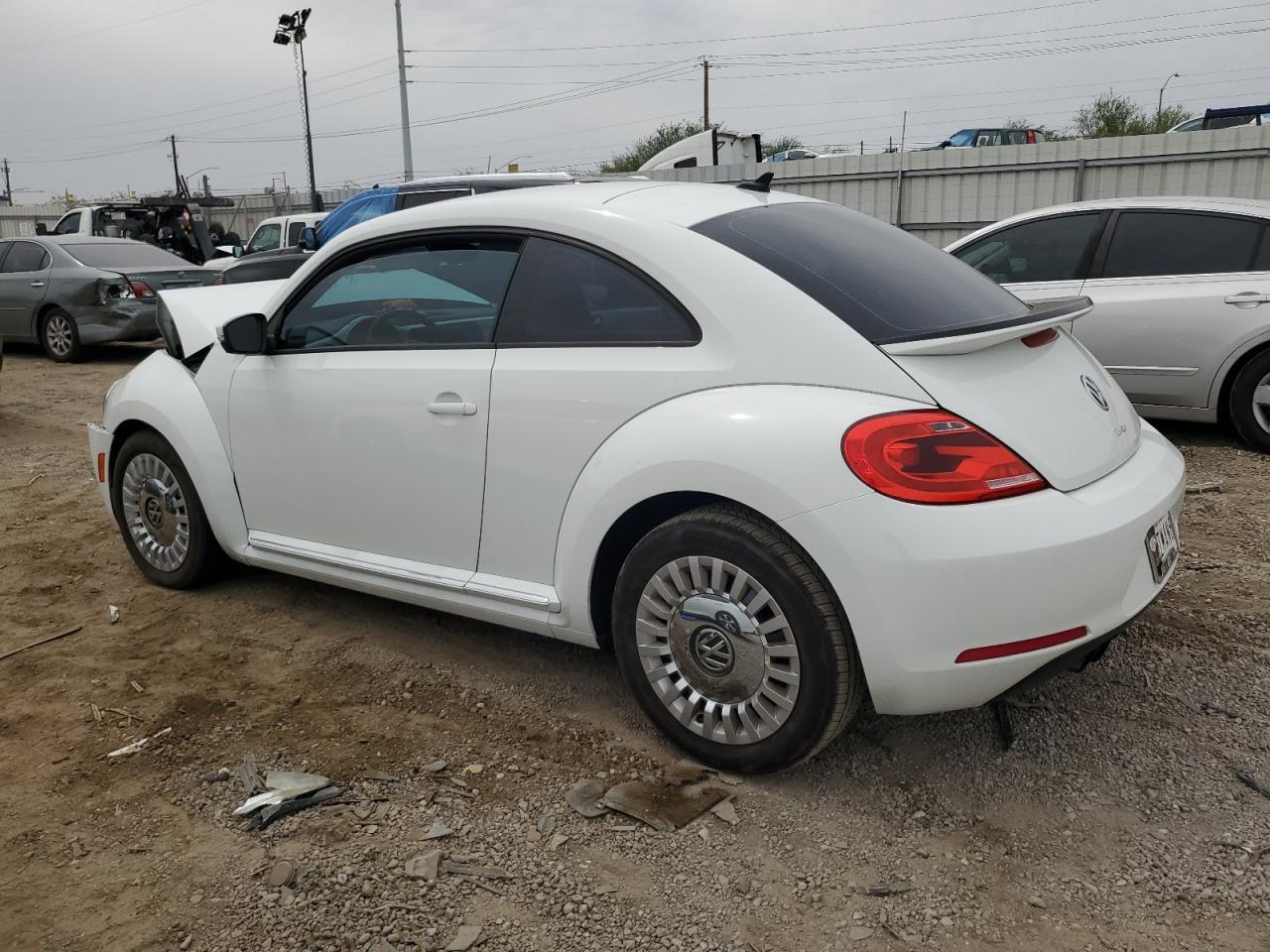 2016 VOLKSWAGEN Beetle