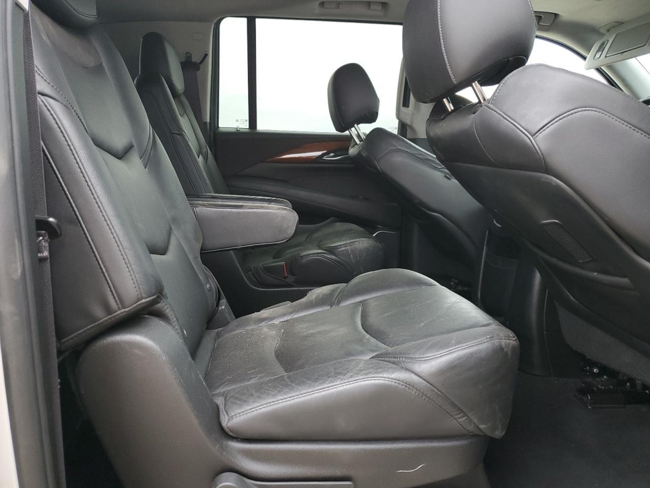2016 CADILLAC ESCALADE