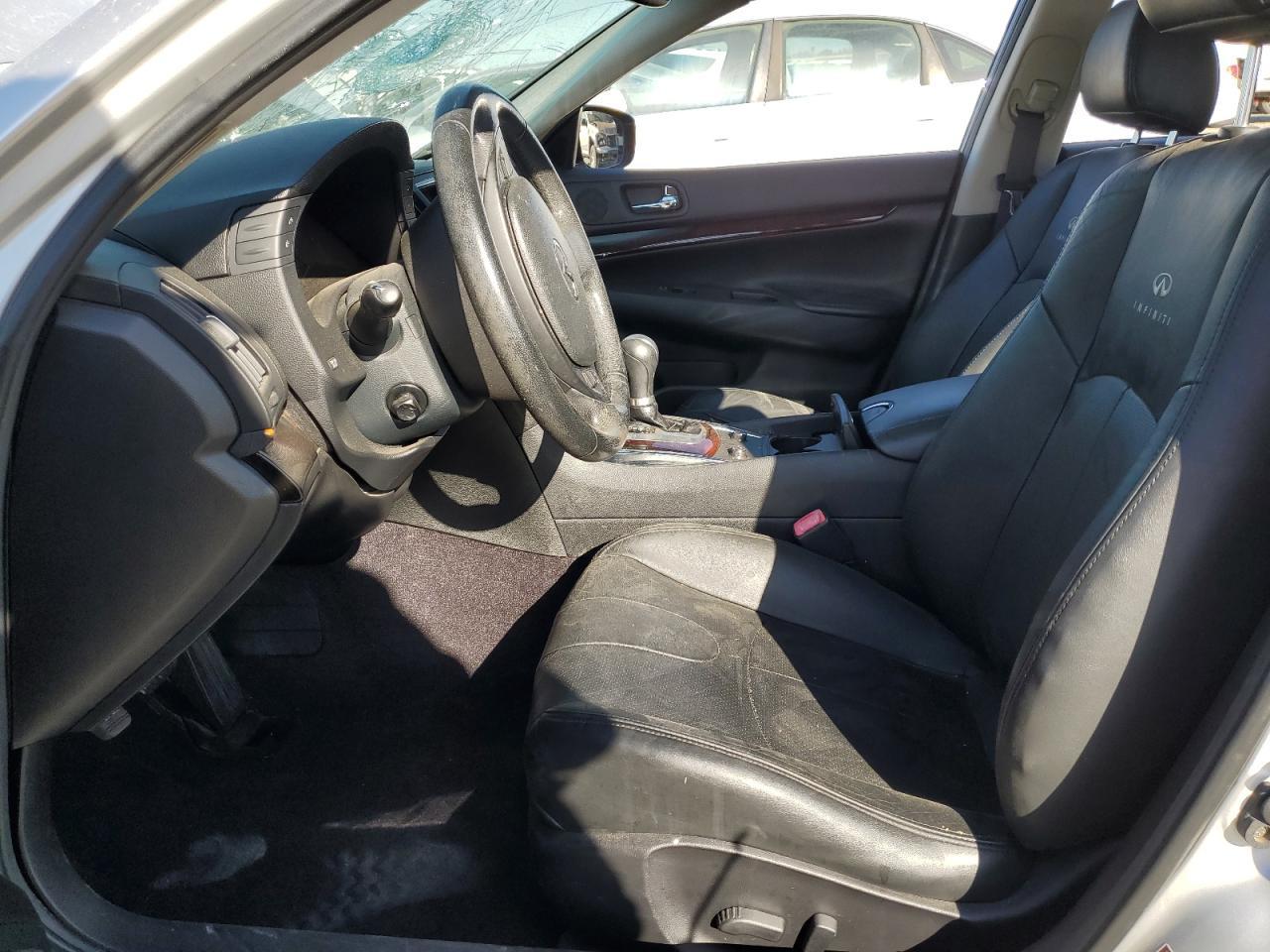 2012 INFINITI G37