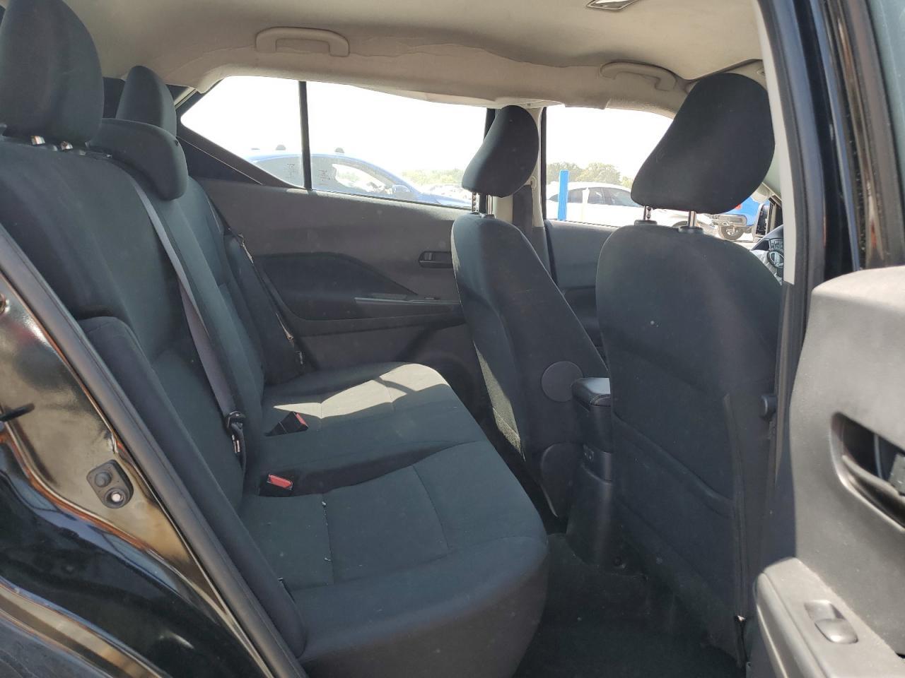 2023 NISSAN KICKS