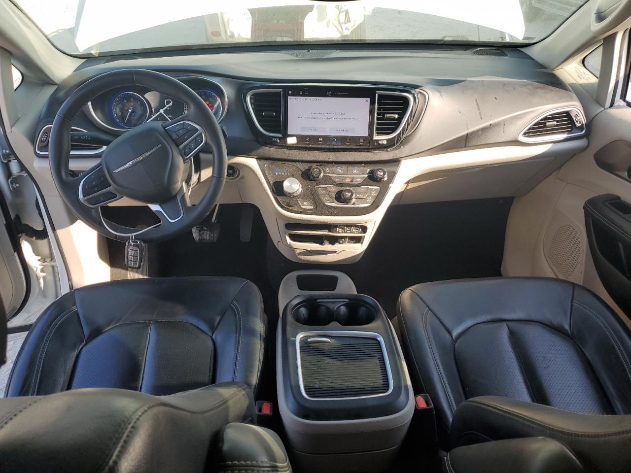 2022 CHRYSLER Pacifica