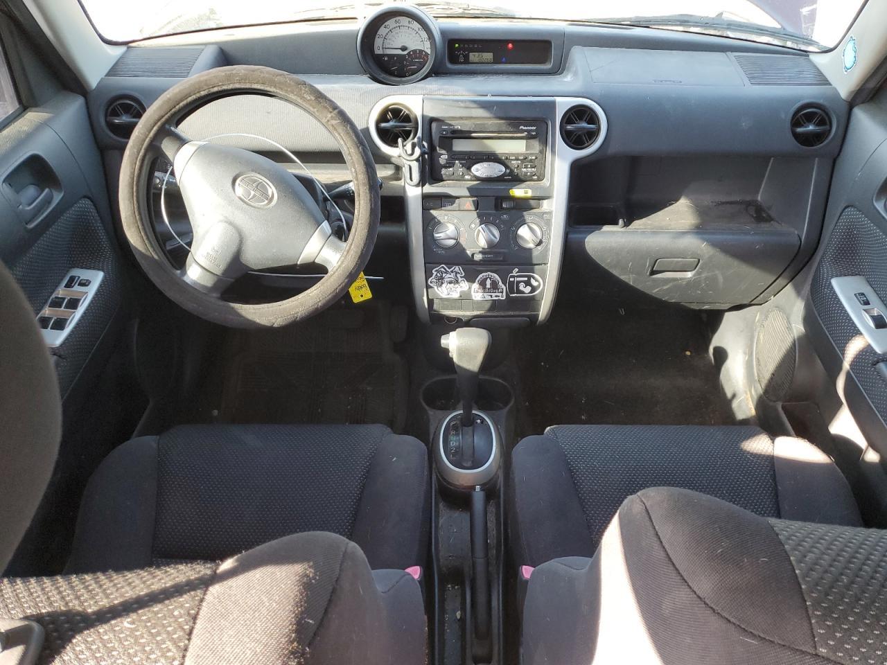 2005 TOYOTA SCION