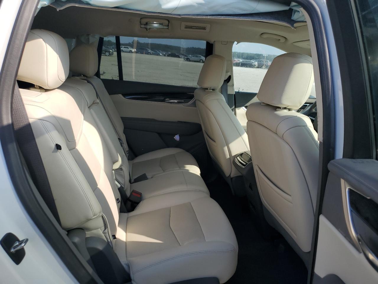2022 CADILLAC XT6