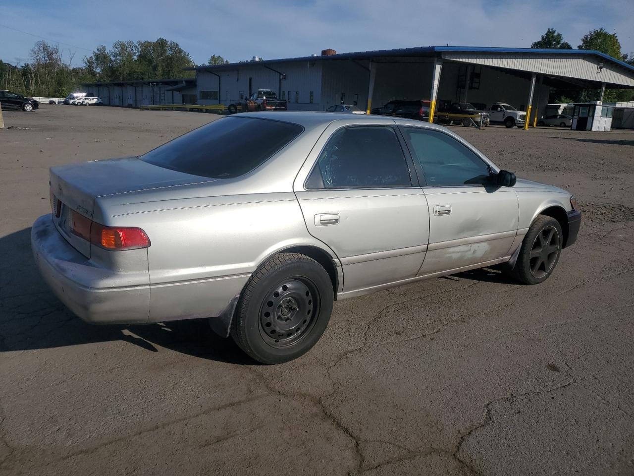 2000 TOYOTA CAMRY