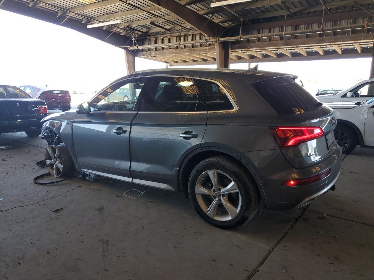 2020 AUDI Q5