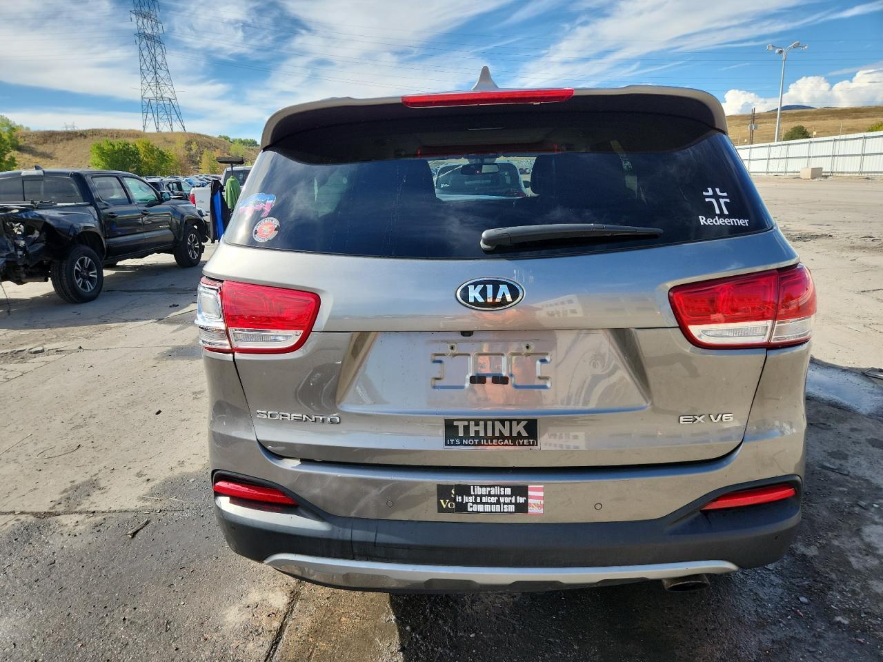 2016 KIA SORENTO