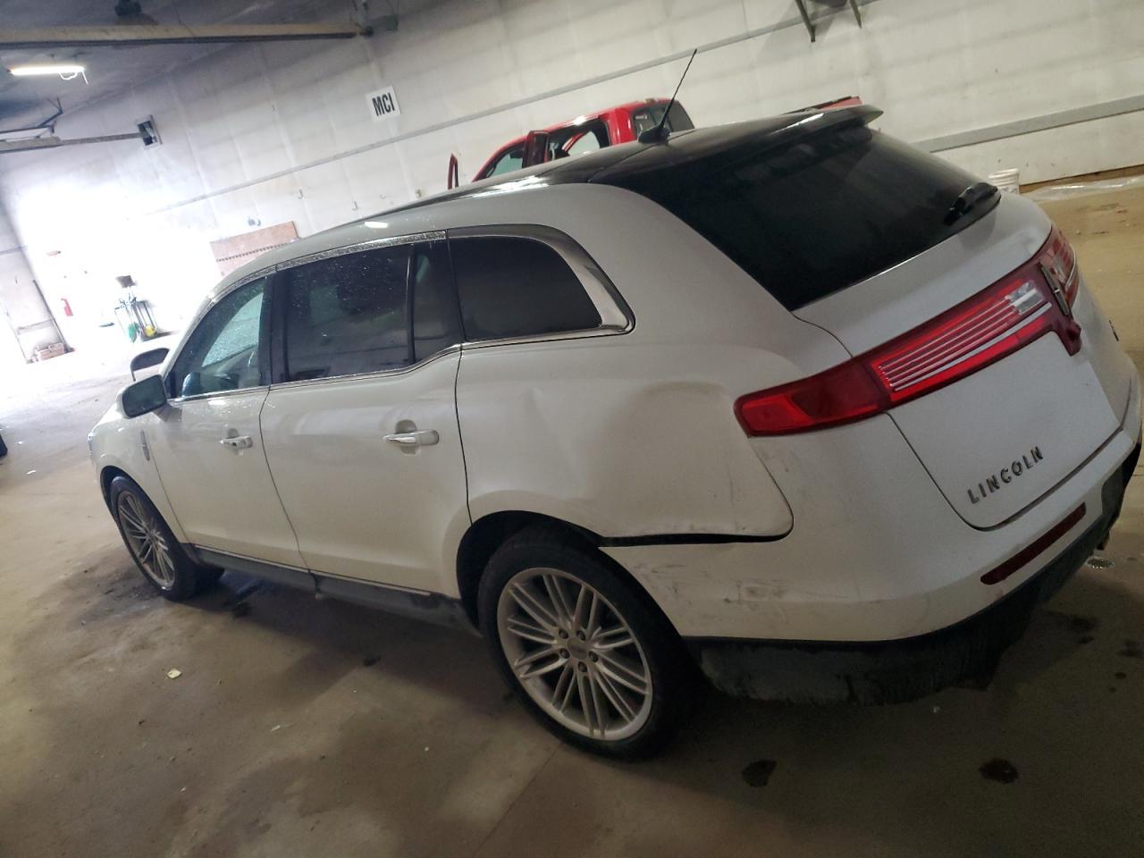 2018 LINCOLN MKT