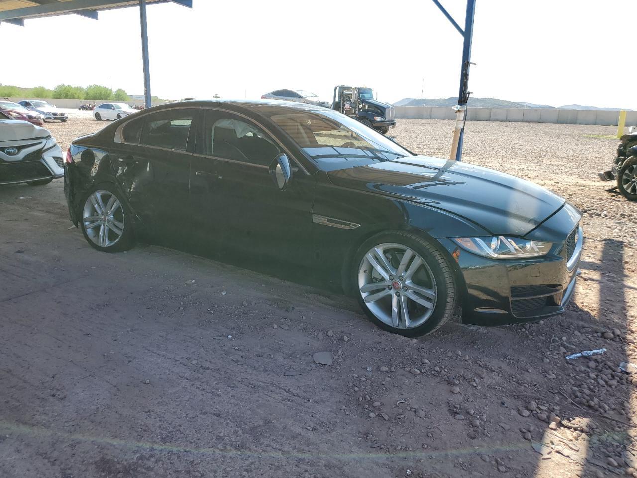 2018 JAGUAR XE